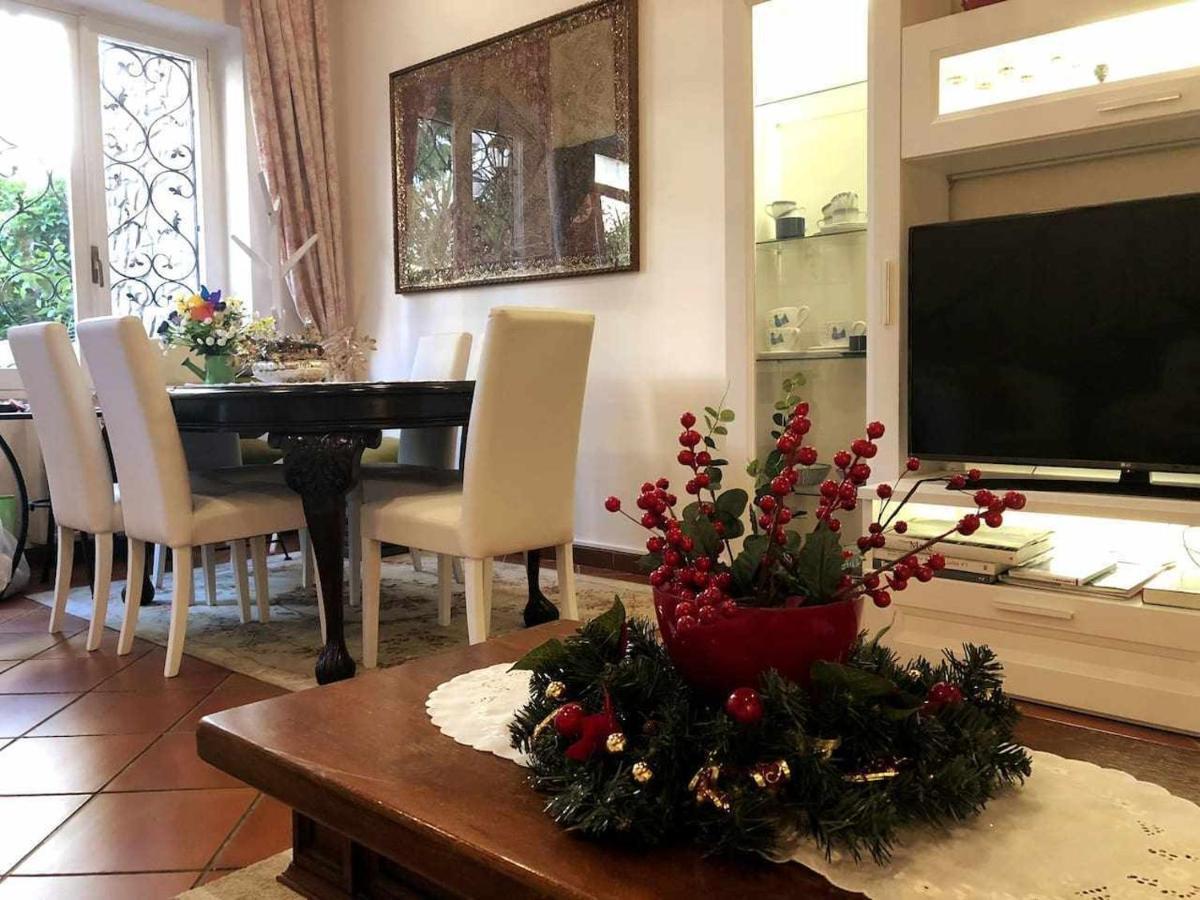 Elegante Villa Lu Centro Citta Con Parcheggio Cagliari Luaran gambar